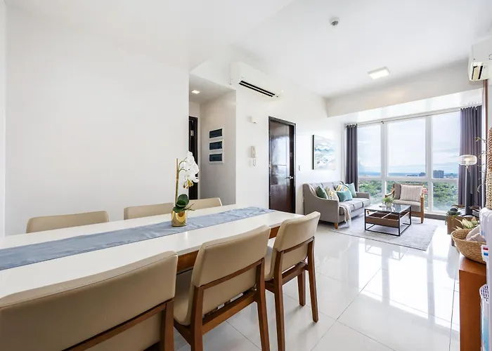 Furnished 2br Floor Minutes To With Amazing Sea View, Netflix, Wifi And Pool Access Punta Engano (Mactan)