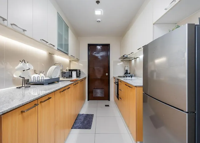 Furnished 2br Floor Minutes To With Amazing Sea View, Netflix, Wifi And Pool Access Apartment *
