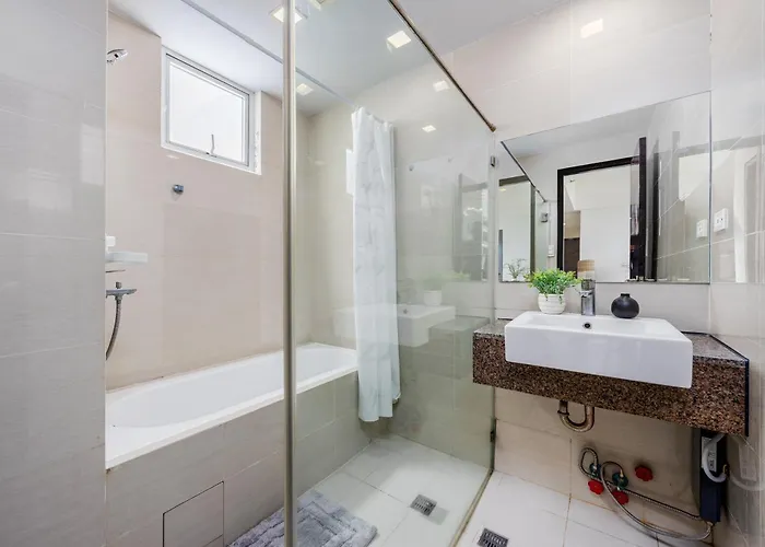 Furnished 2br Floor Minutes To With Amazing Sea View, Netflix, Wifi And Pool Access Apartment