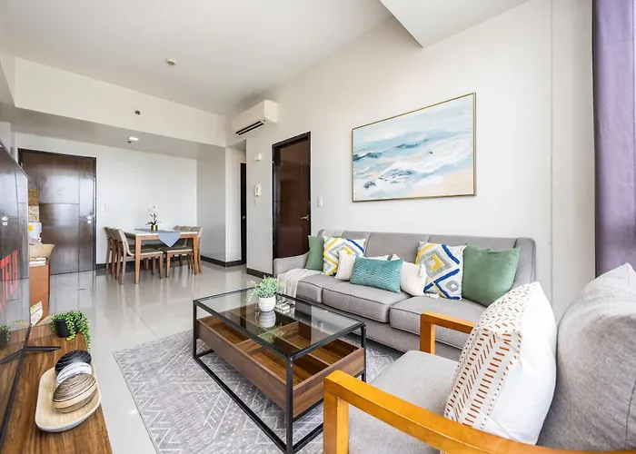 Furnished 2br Floor Minutes To With Amazing Sea View, Netflix, Wifi And Pool Access Apartment *