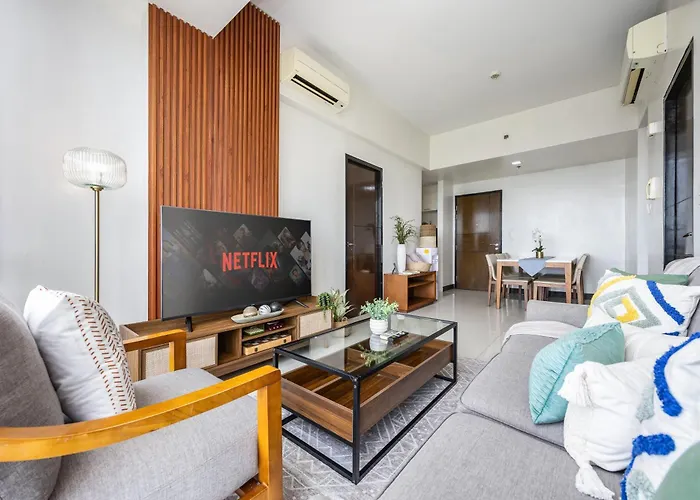 Furnished 2br Floor Minutes To With Amazing Sea View, Netflix, Wifi And Pool Access Apartment *