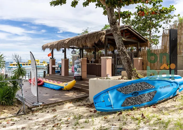 Furnished 2br Floor Minutes To With Amazing Sea View, Netflix, Wifi And Pool Access Apartment