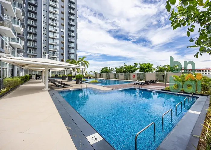 Apartment Furnished 2br Floor Minutes To With Amazing Sea View, Netflix, Wifi And Pool Access Punta Engano (Mactan)